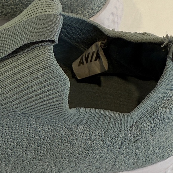 Avia Gray Athletic Shoes - Picture 4 of 16